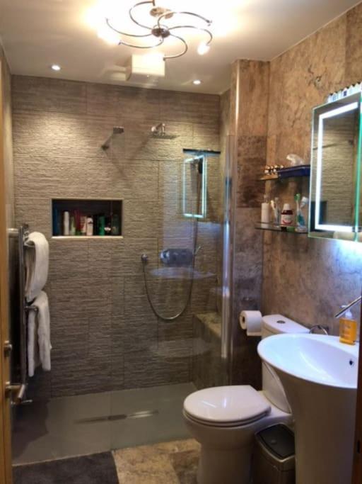 River Road, Littlehampton, Executive Apartment Ngoại thất bức ảnh