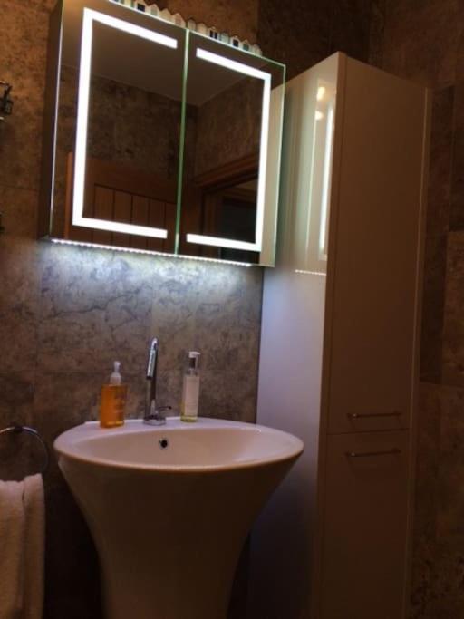 River Road, Littlehampton, Executive Apartment Ngoại thất bức ảnh