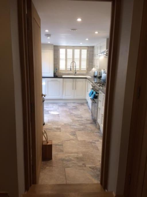 River Road, Littlehampton, Executive Apartment Ngoại thất bức ảnh